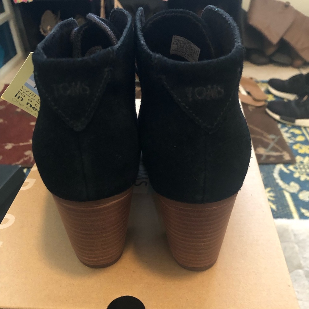 Tom booties - Picture 2 of 3
